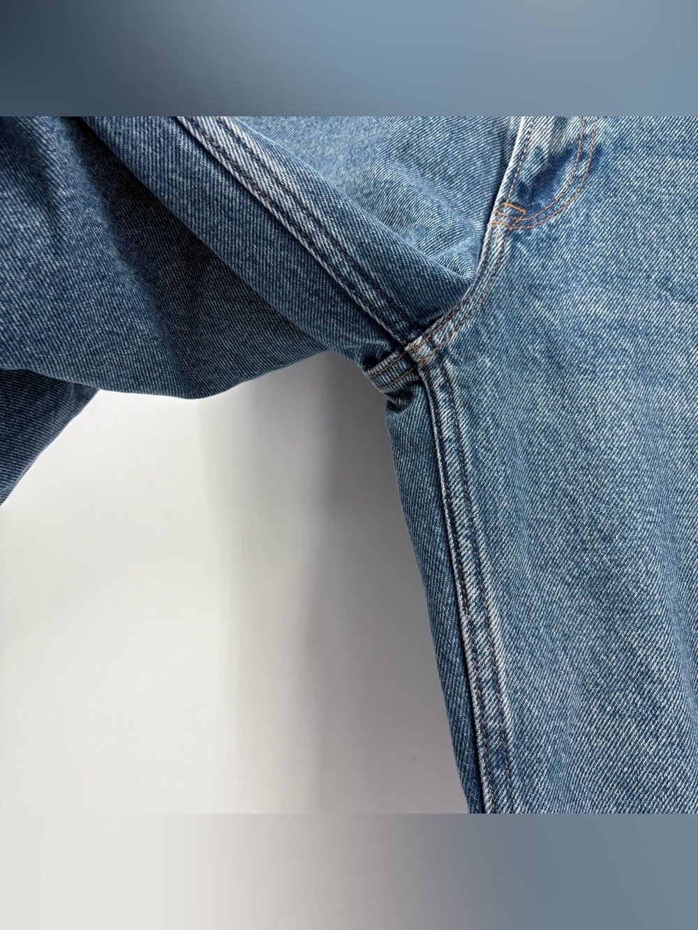 Abercrombie & Fitch Women's Mid Rise Barrel Jeans - Picture 11 of 16